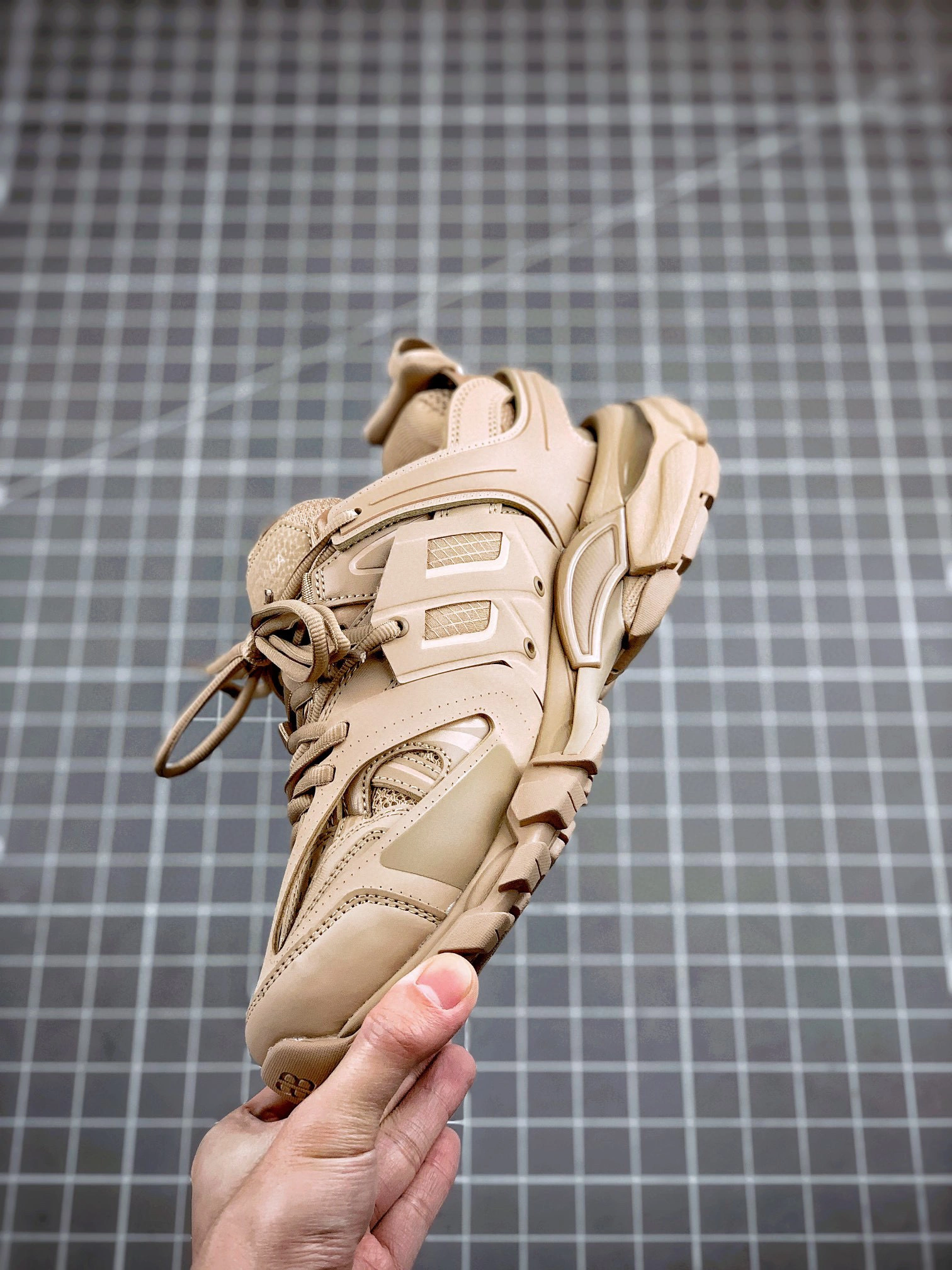 OOBB- Sneaker Tess 3.0 542436W3FE33339 item : B-X338C2121O